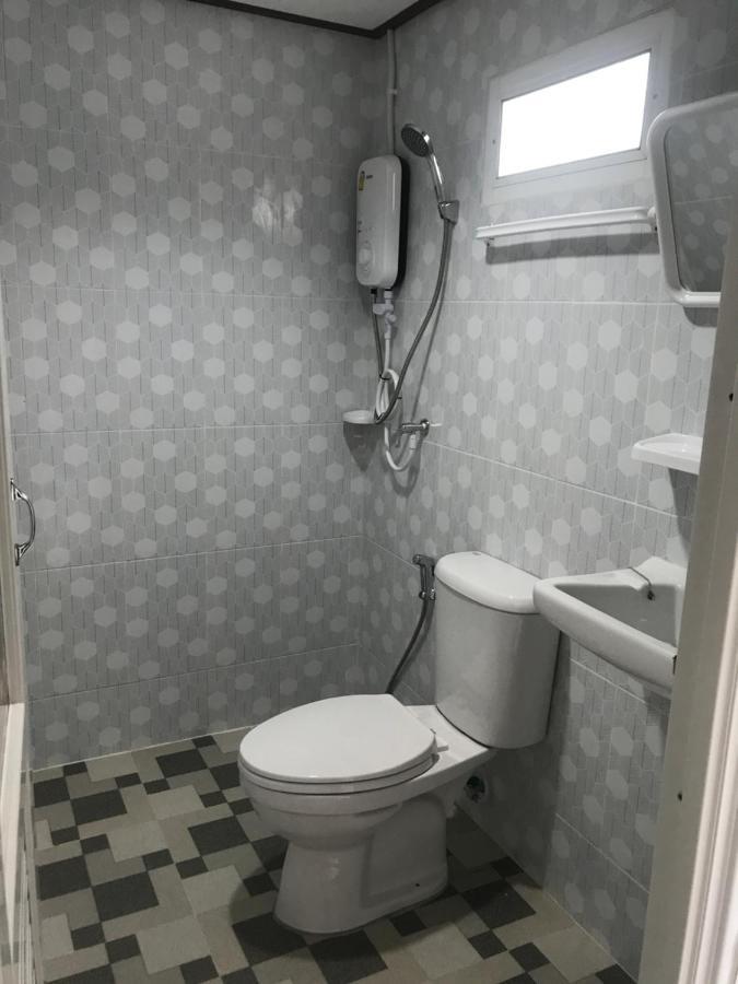 บ้านวิรา ห้องพัก Baan Wira Khon Kaen Extérieur photo